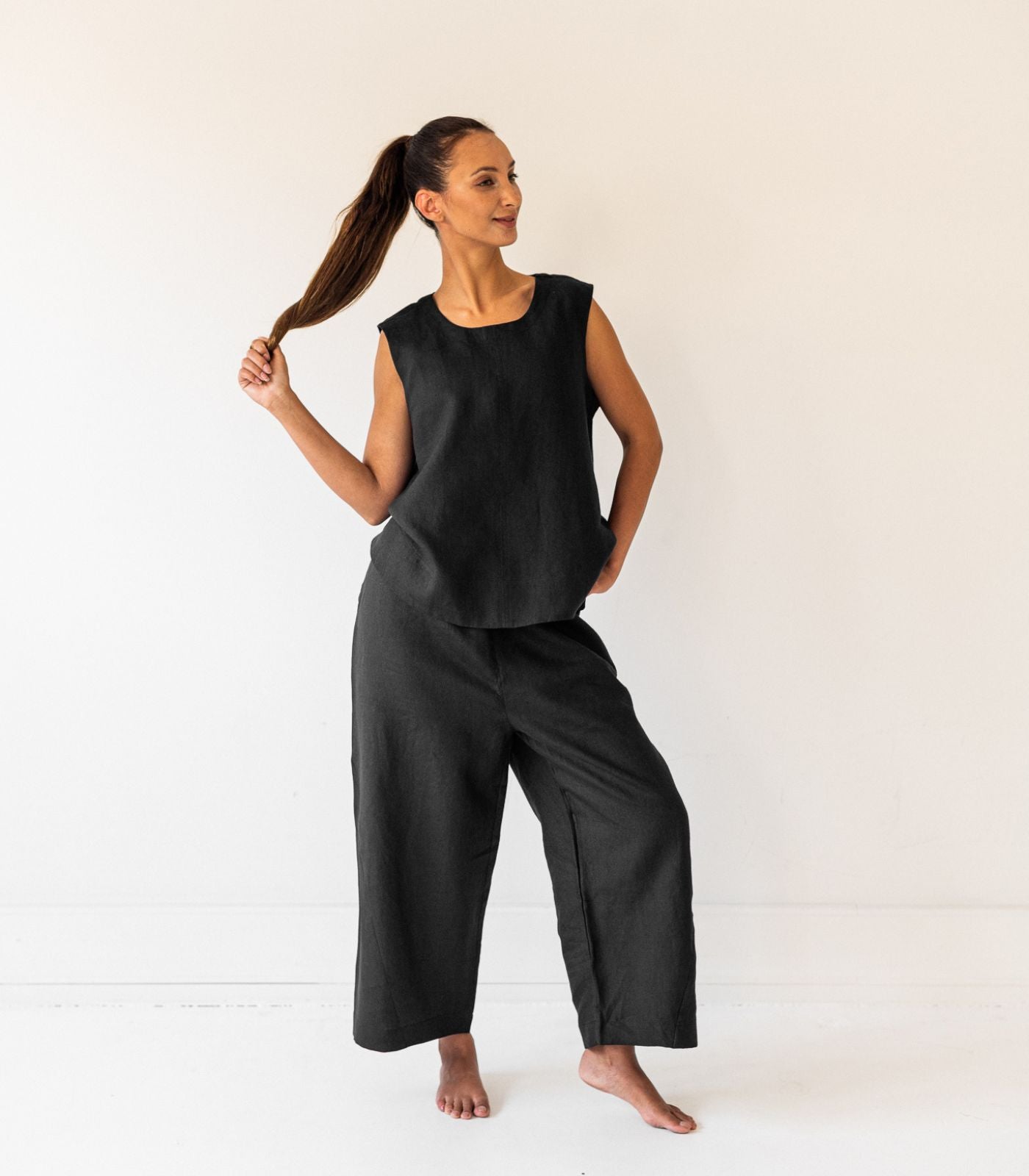 Organic Linen Sleeveless Lounge Shirt - Black