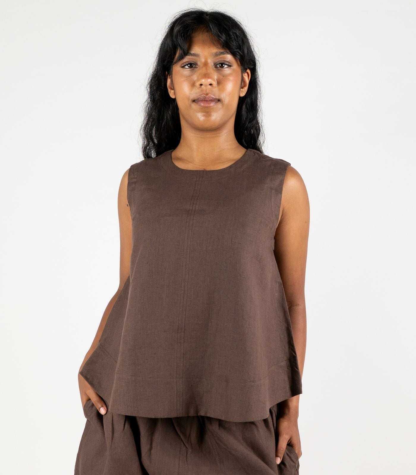 Organic Linen Sleeveless Lounge Shirt - Chocolate