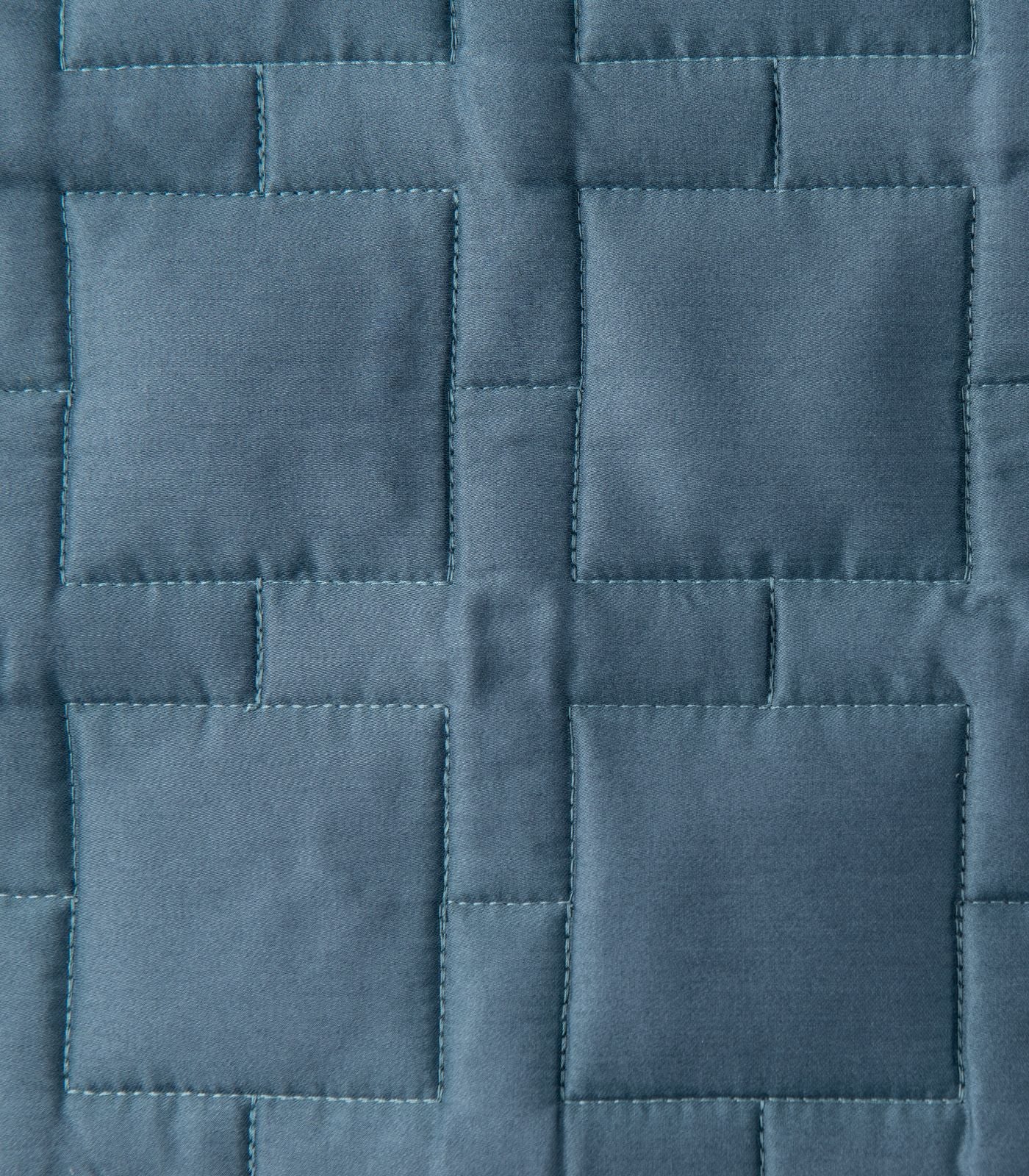 Bhumi Organic Cotton - Quilted Blanket - Lattice Design - Indian Teal