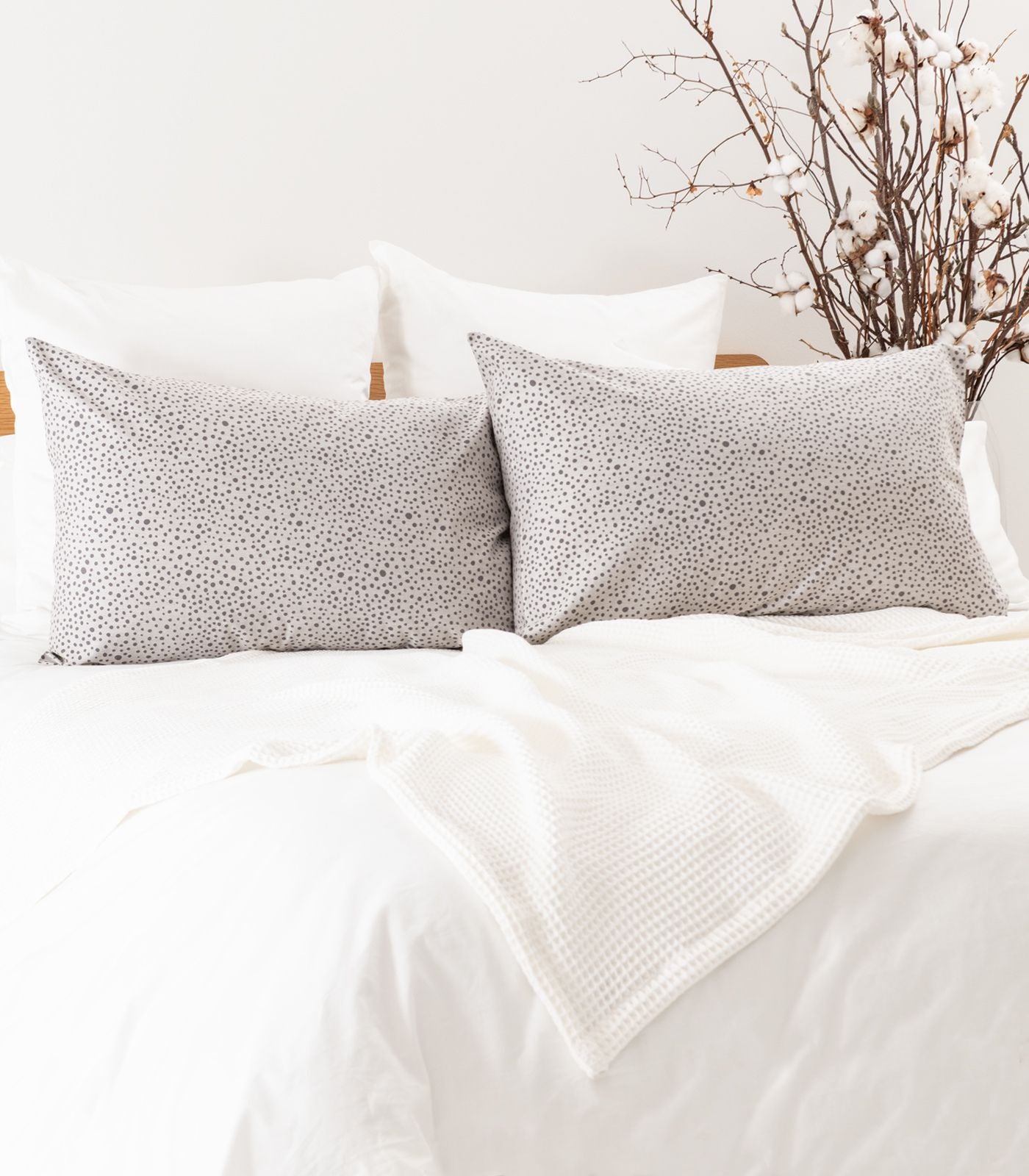 Bhumi Organic Cotton - Sateen Pillow Cases (pair) - Jacquard - Snow Leopard