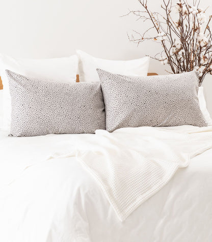 Bhumi Organic Cotton - Sateen Pillow Cases (pair) - Jacquard - Snow Leopard