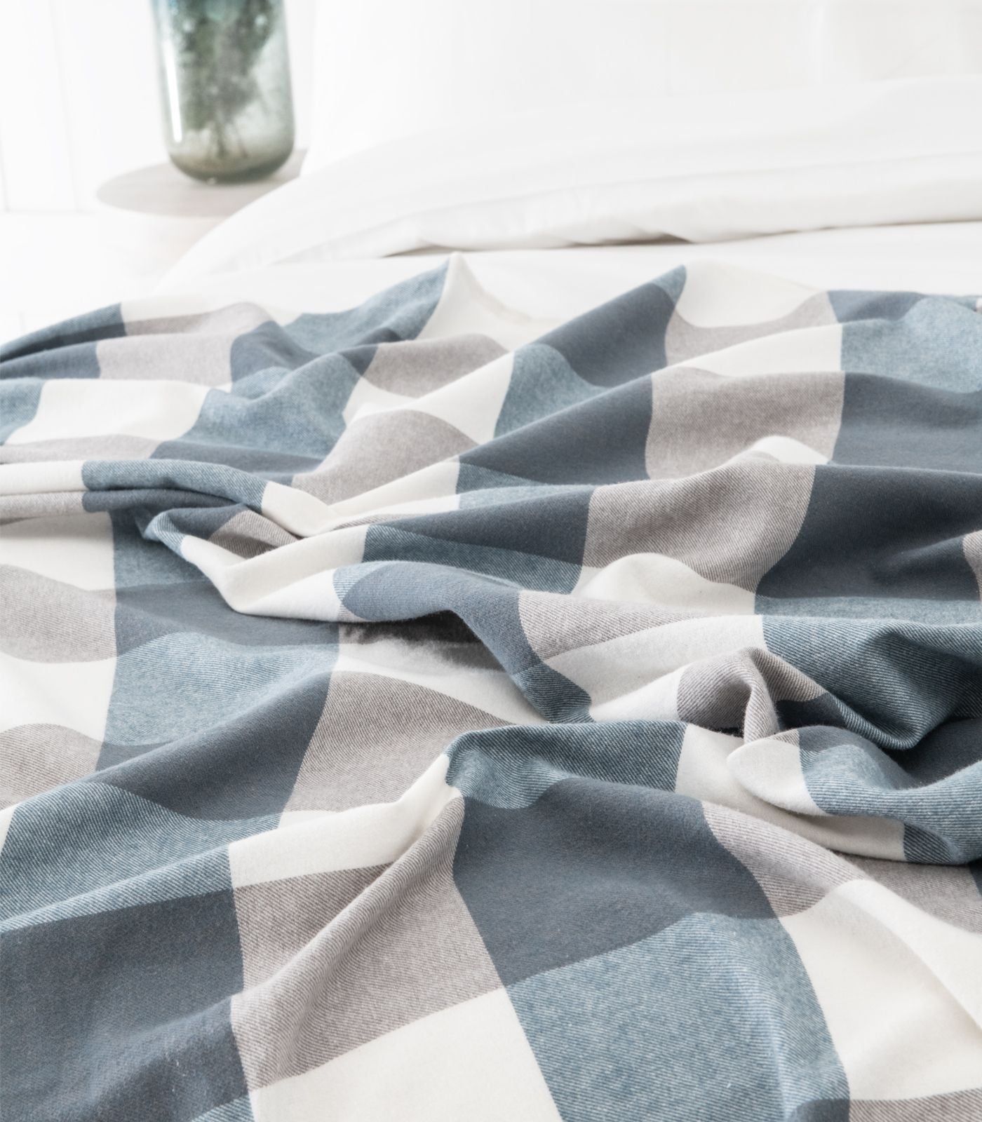 Bhumi Organic Cotton - Flannelette Throw - Powder Blue Check
