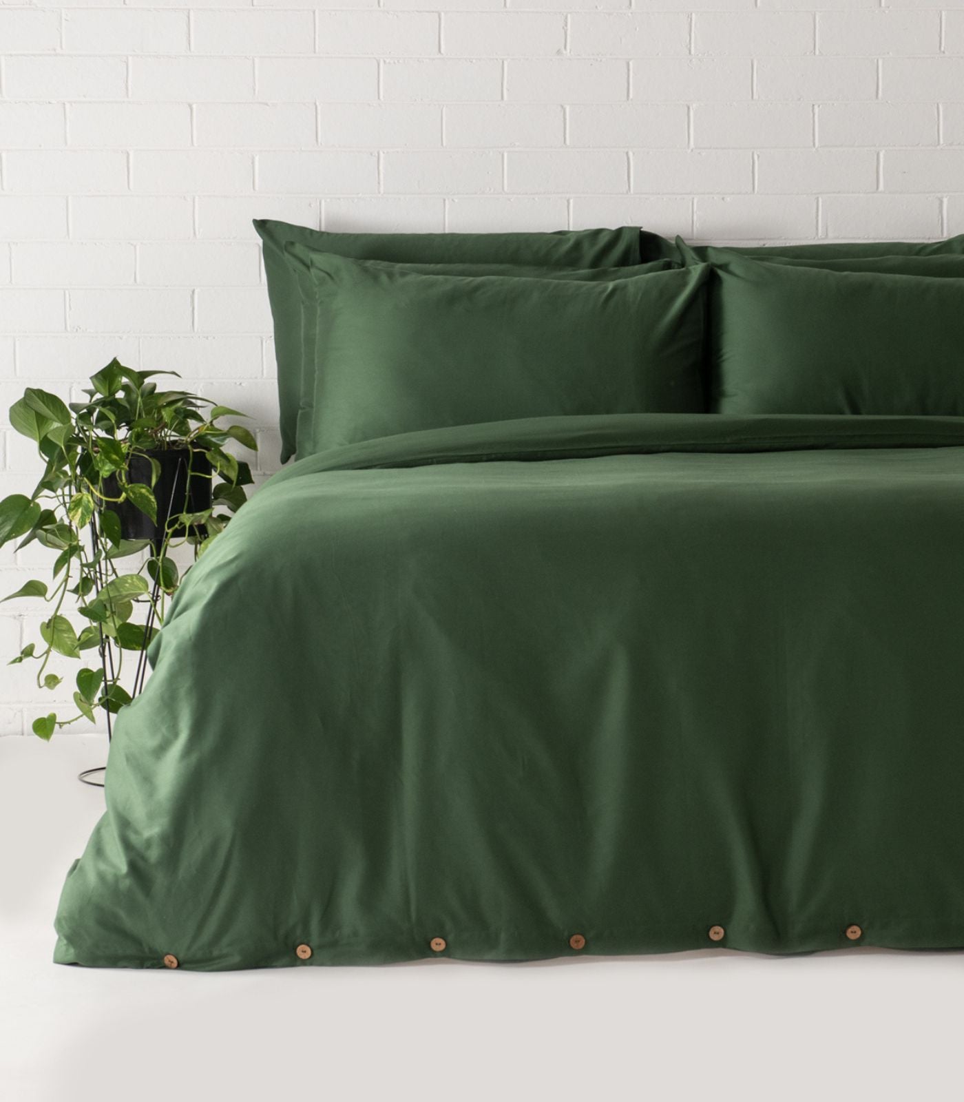Bhumi Organic Cotton - Sateen Plain Quilt Cover Set - Forest Green