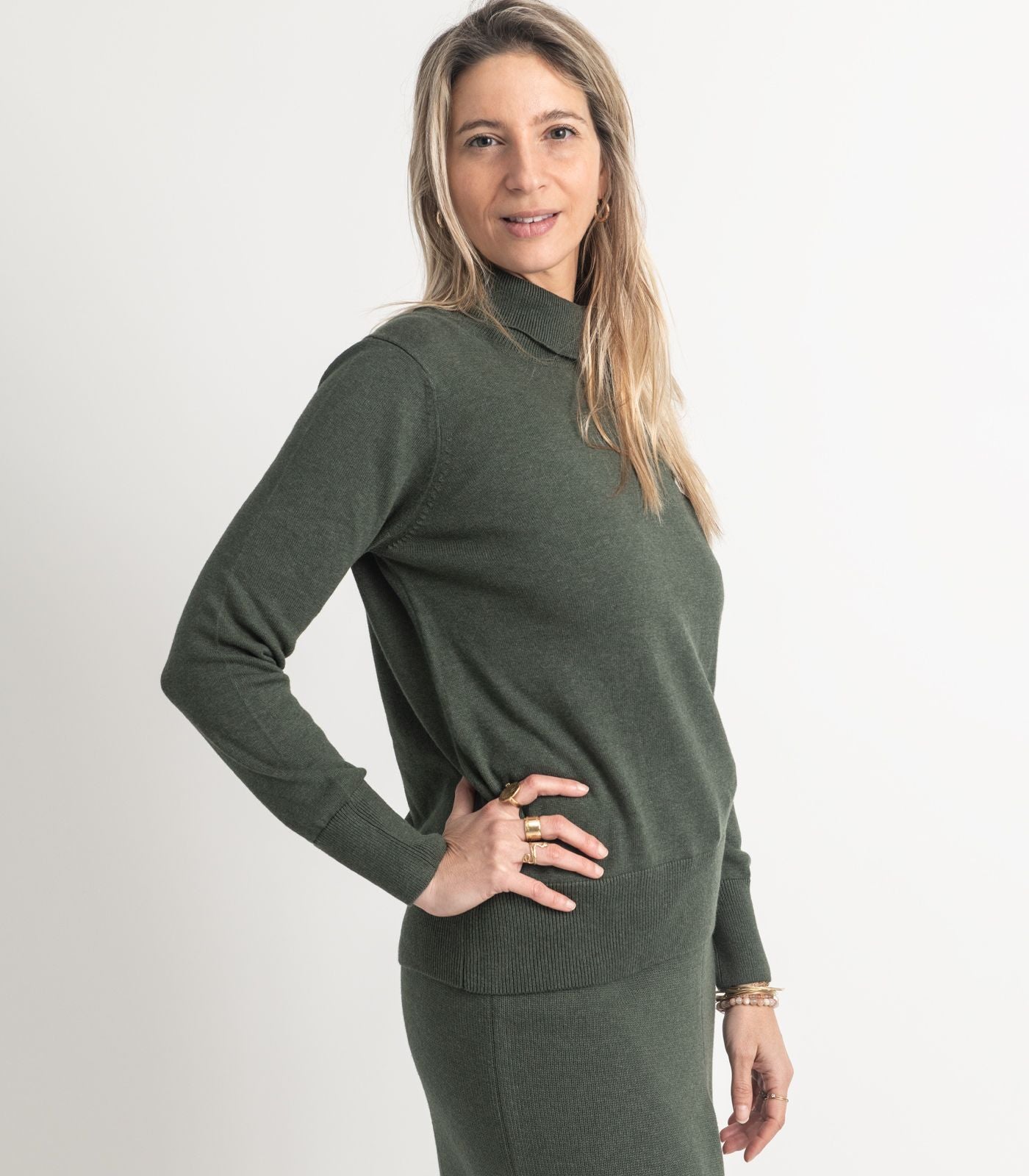 Bhumi Organic Cotton - Fine Knit Turtleneck Jumper - Olive