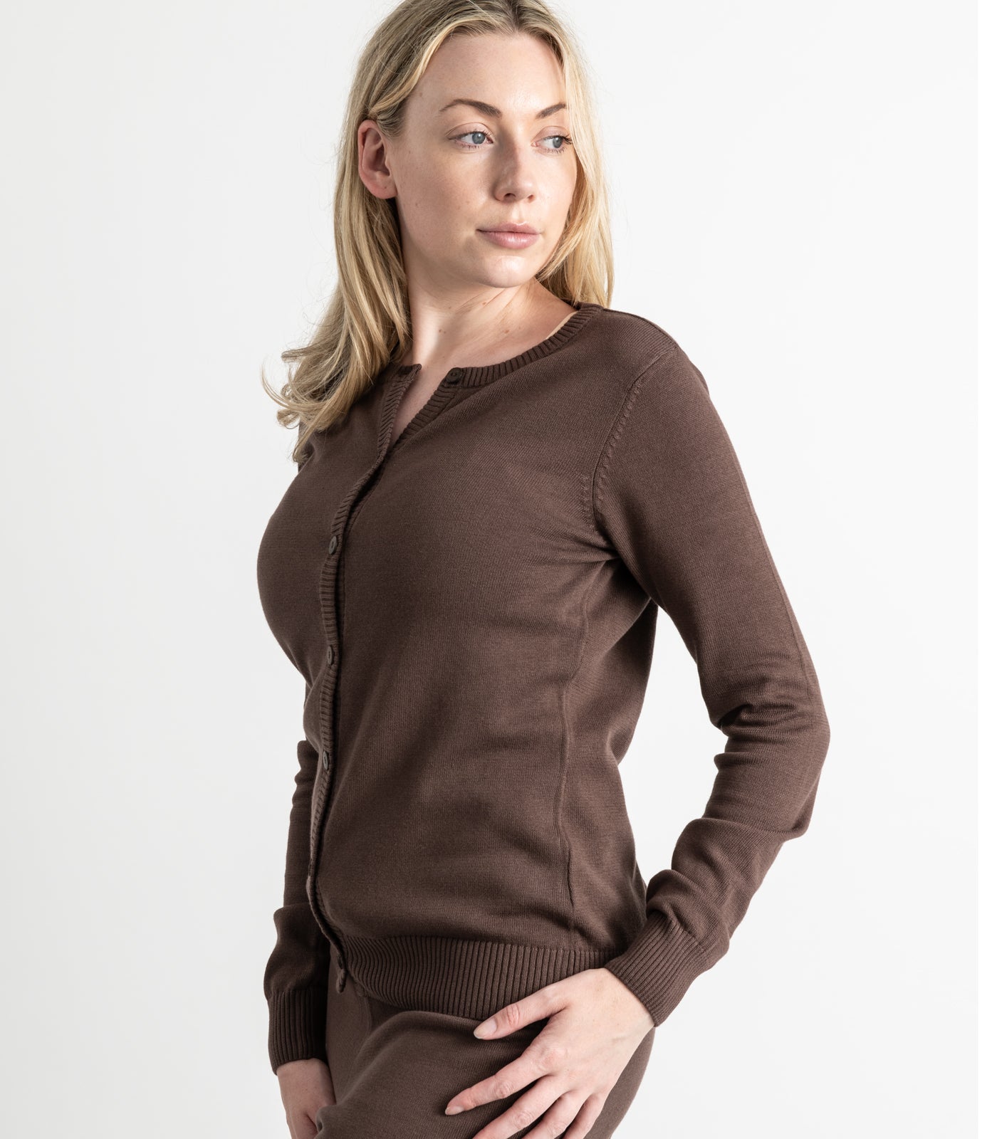 Bhumi Organic Cotton - Fine Knit Cardigan - Chocolate