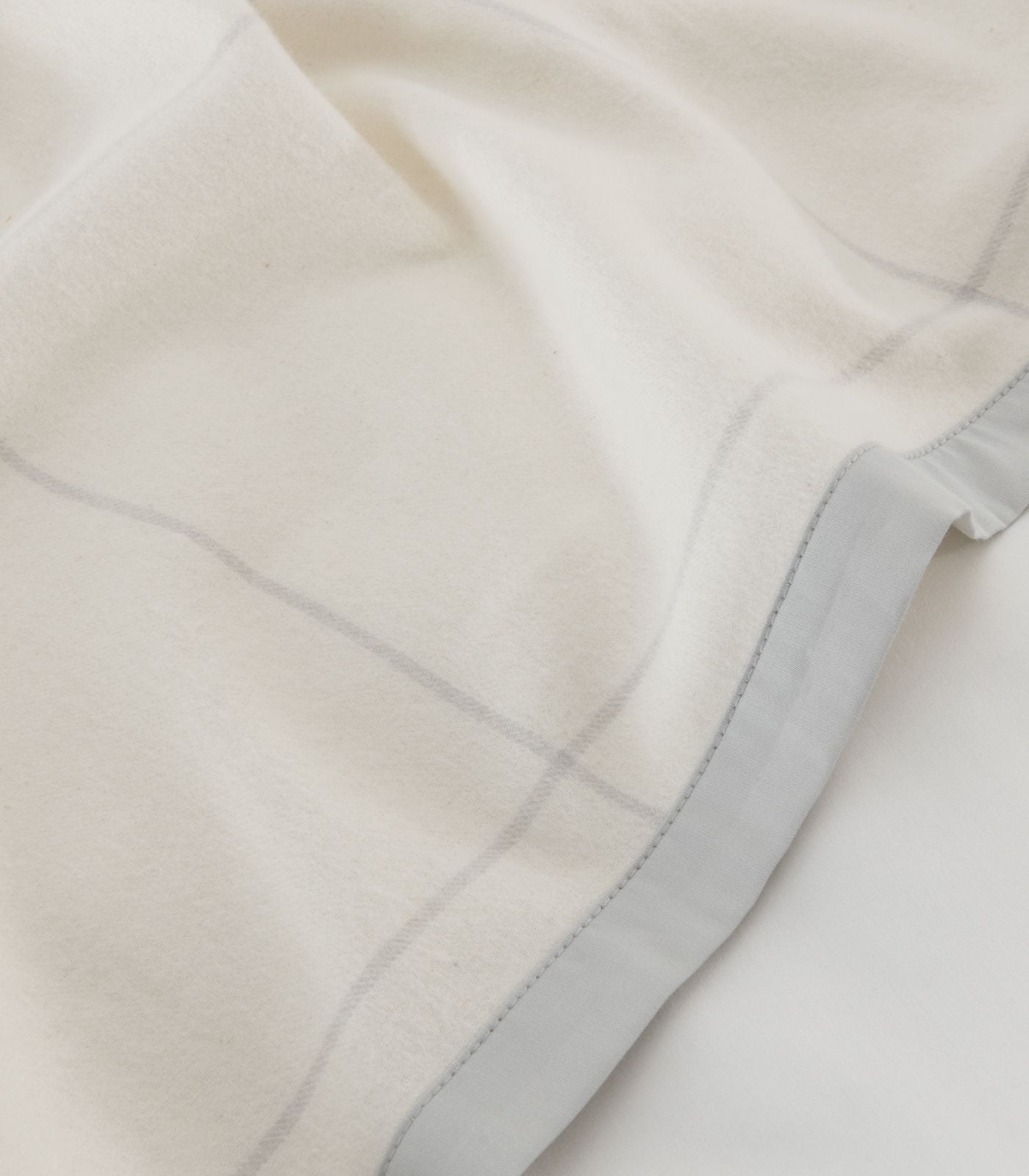 Organic Cotton Flannelette Throw - Windowpane - Cream