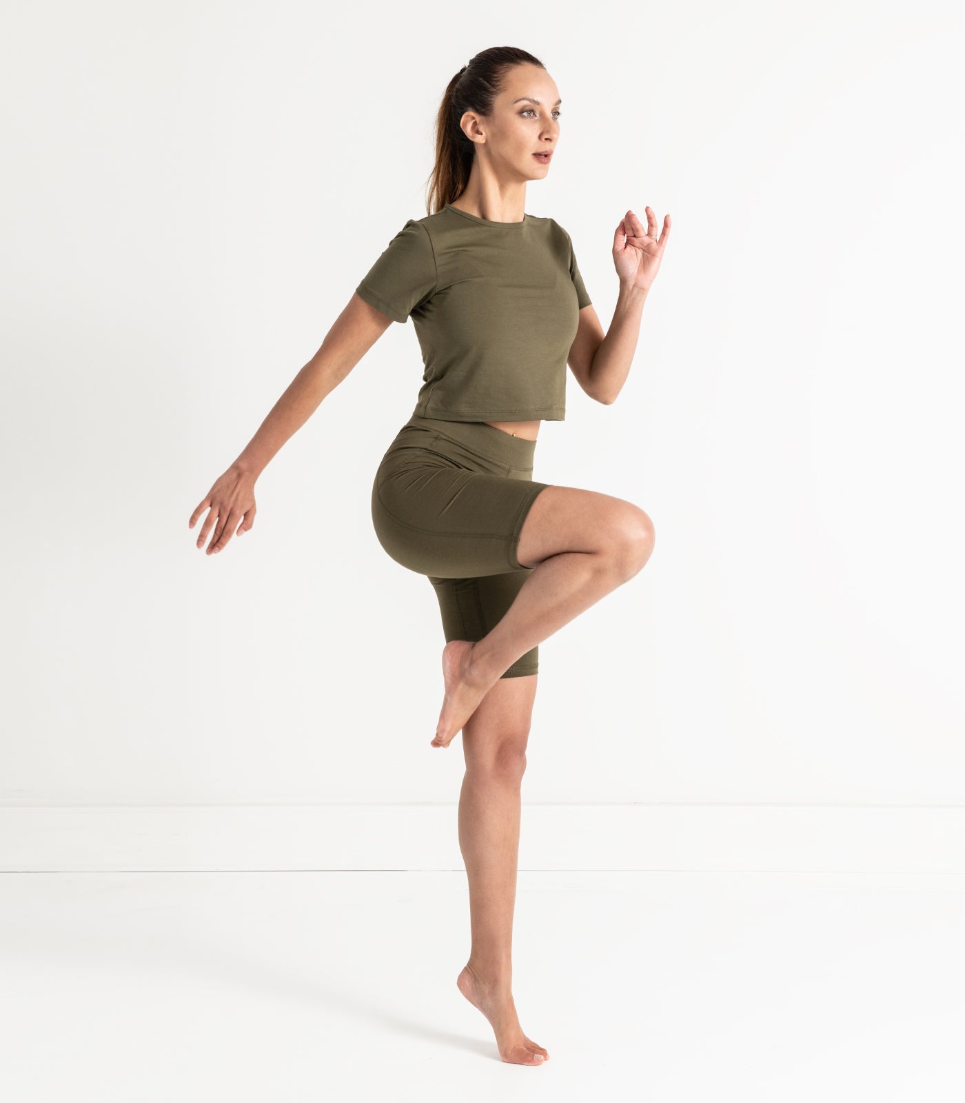 Short Sleeve Fitted Crop Top (3 Pack)