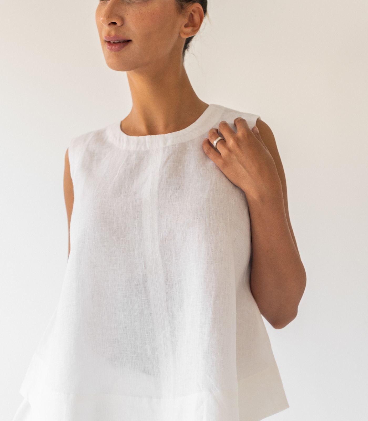 Organic Linen Sleeveless Lounge Shirt - White