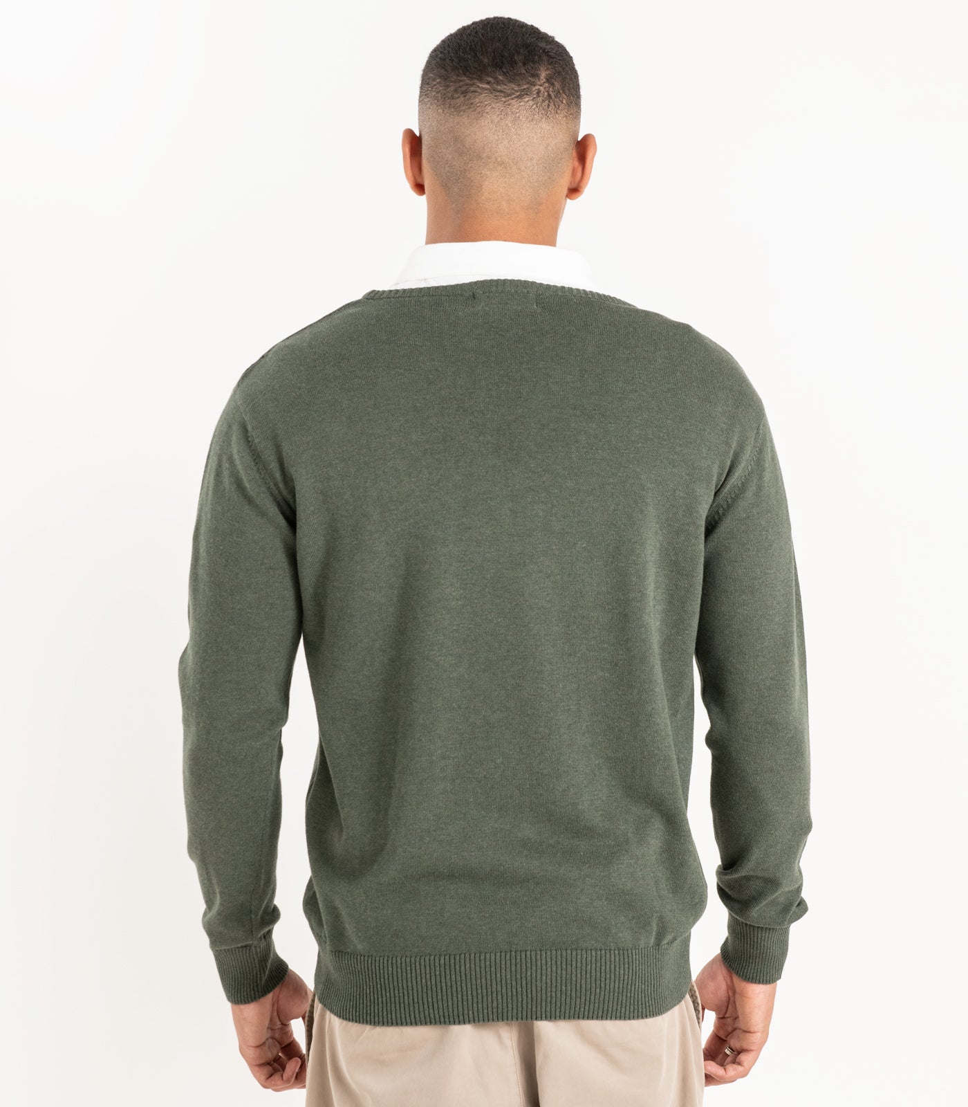 Bhumi Organic Cotton - Fine Knit V-Neck Sweater - Olive