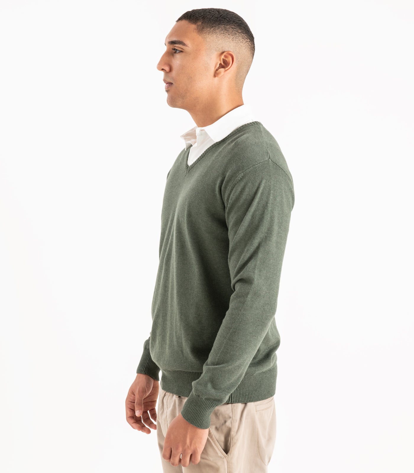 Bhumi Organic Cotton - Fine Knit V-Neck Sweater - Olive