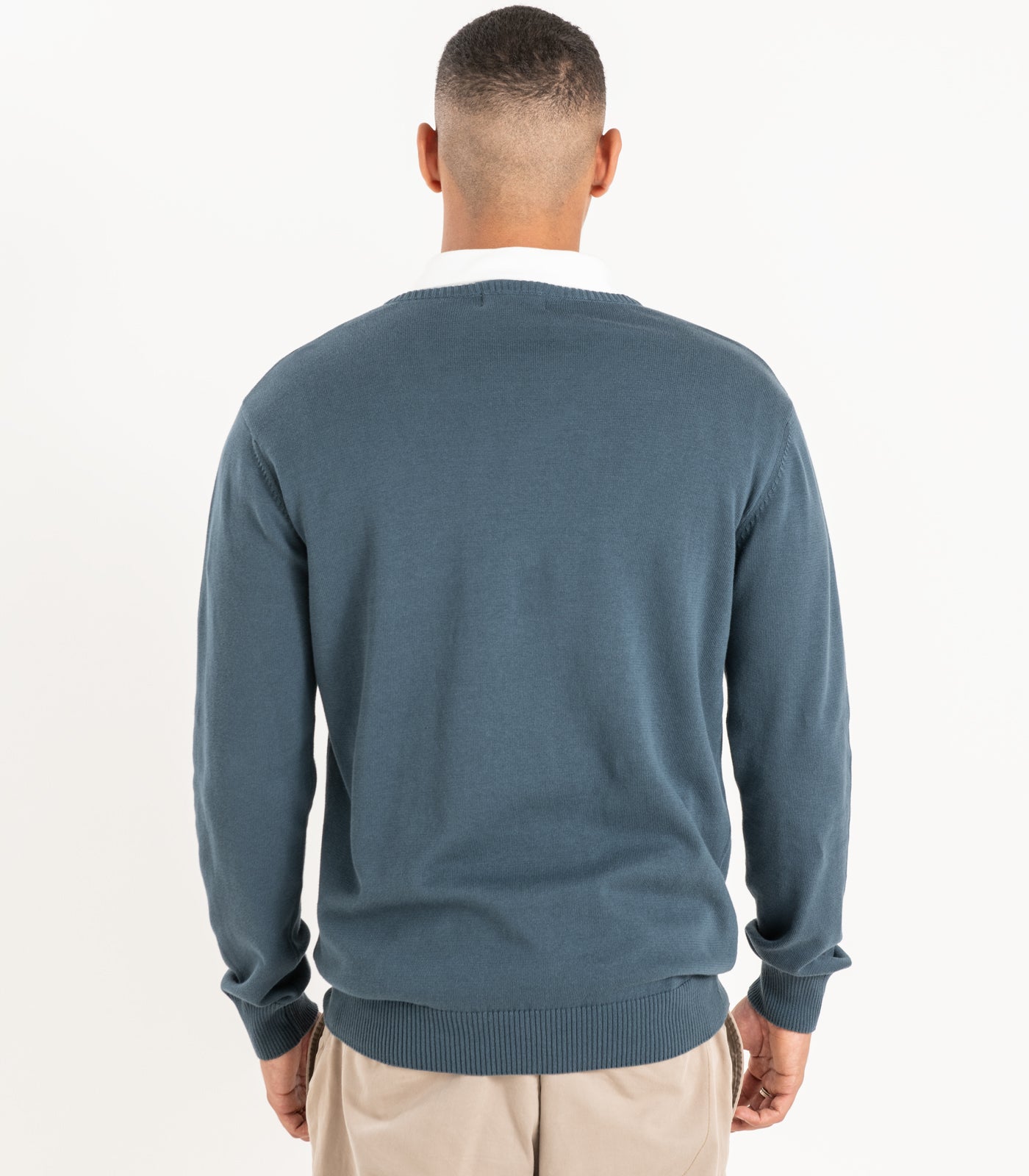 Bhumi Organic Cotton - Fine Knit V-Neck Sweater - Orion Blue