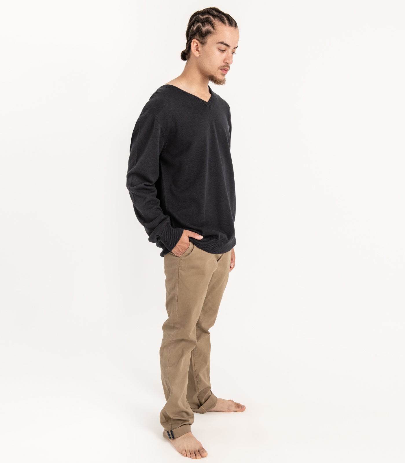 Bhumi Organic Cotton - Fine Knit V Neck Sweater - Charcoal