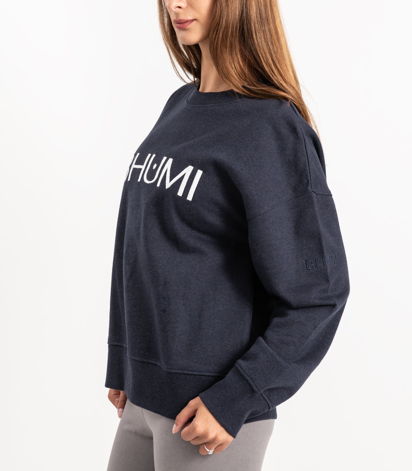 Bhumi Organic Cotton - Sweatshirt - Logo - Navy Melange