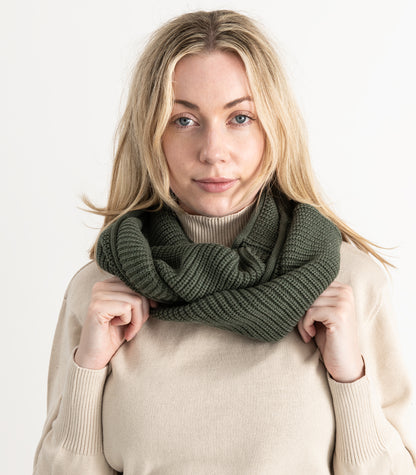 Bhumi Organic Cotton - Infinity Chunky Knit Bubble Scarf - Olive