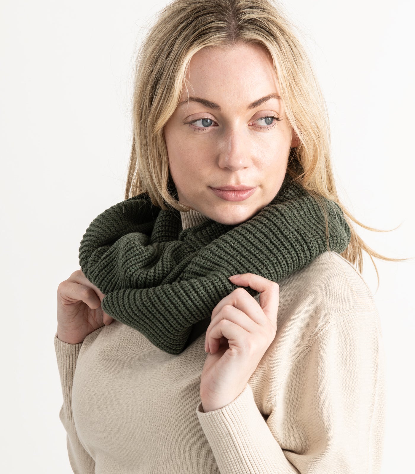 Bhumi Organic Cotton - Infinity Chunky Knit Bubble Scarf - Olive