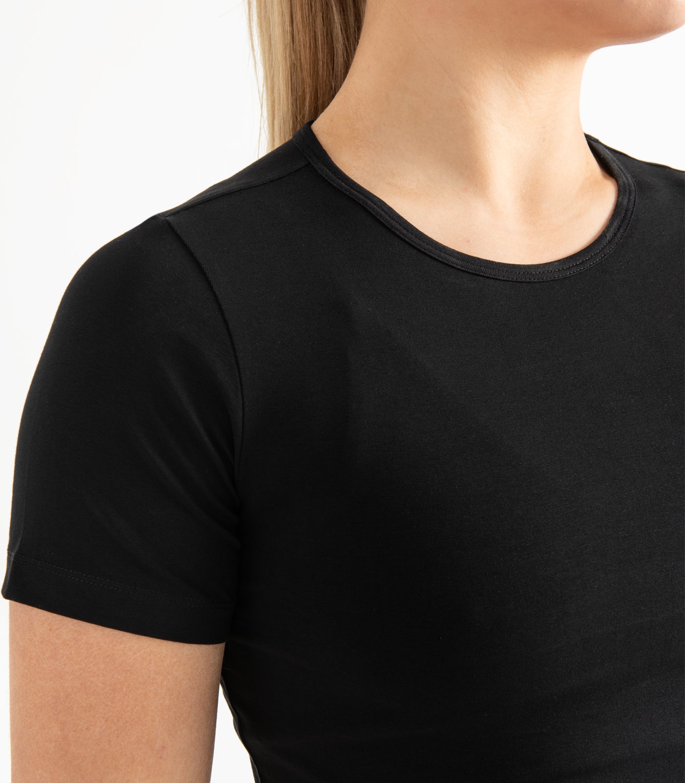 Short Sleeve Fitted Crop Top - Black