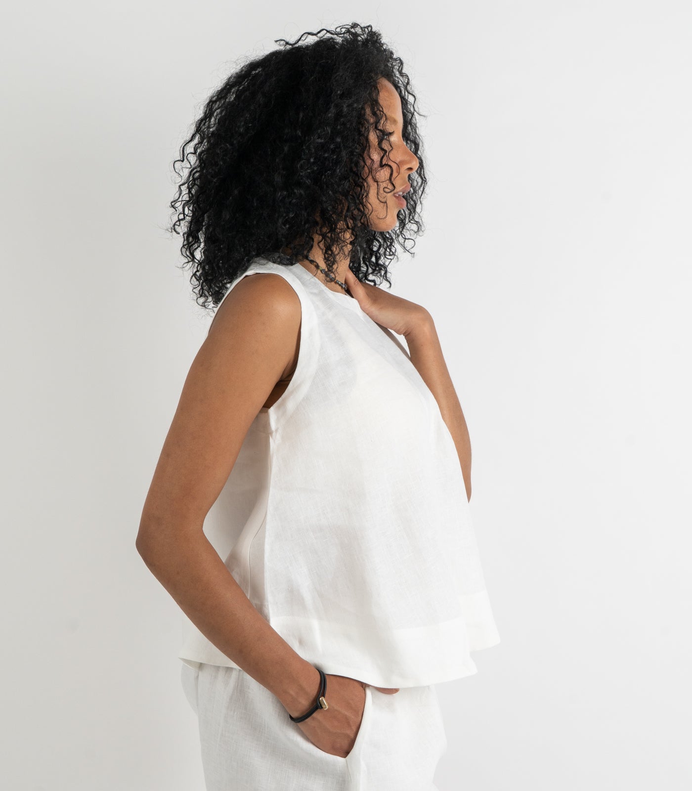 Organic Linen Sleeveless Lounge Shirt - White